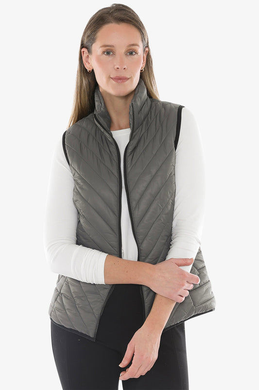 Contrast Trim Vest in Granite/Black