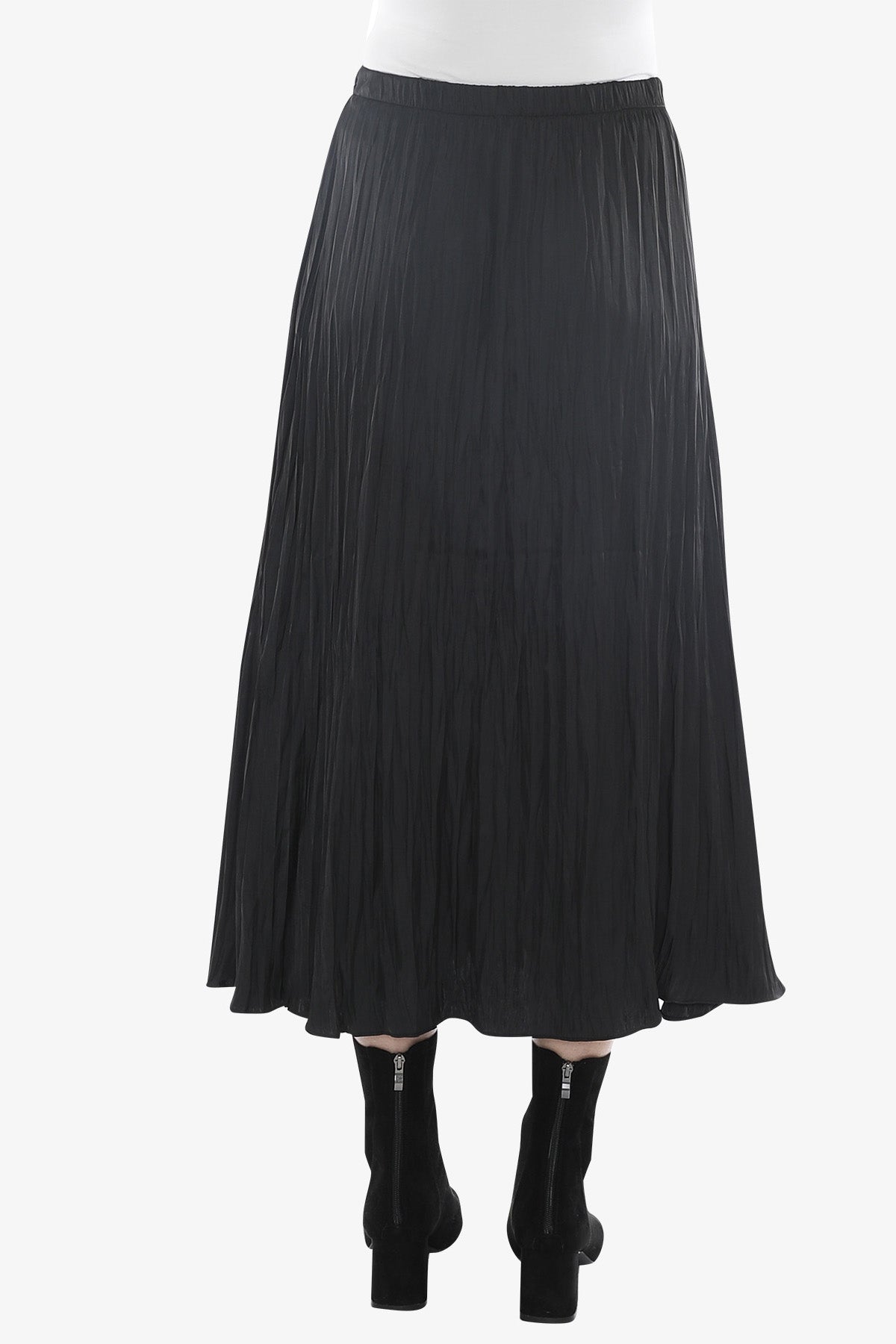 Pleated Pull On Skirt in Black