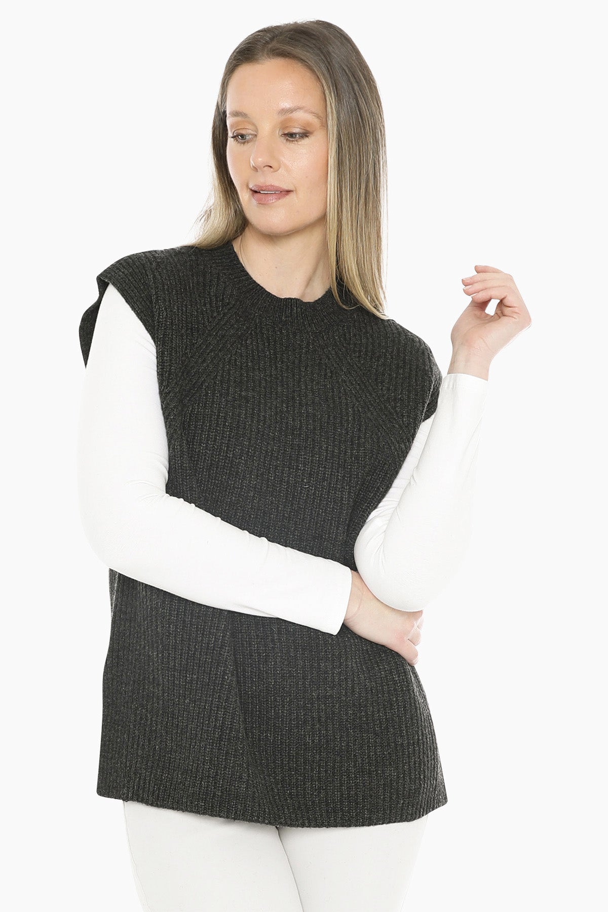 Shaker Stitch Vest in Charcoal