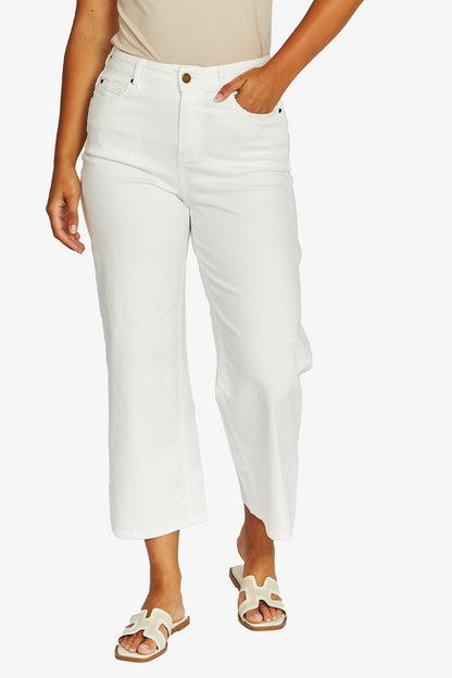 Womens Ivory Straight Leg Jean White 616j7141a