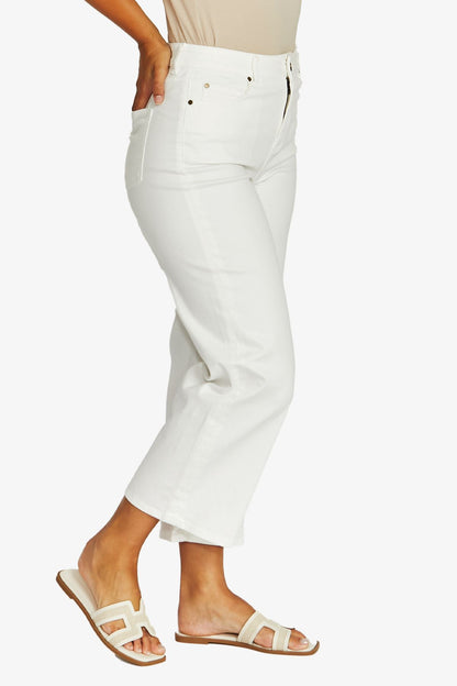 Womens Ivory Straight Leg Jean White 616j7141a