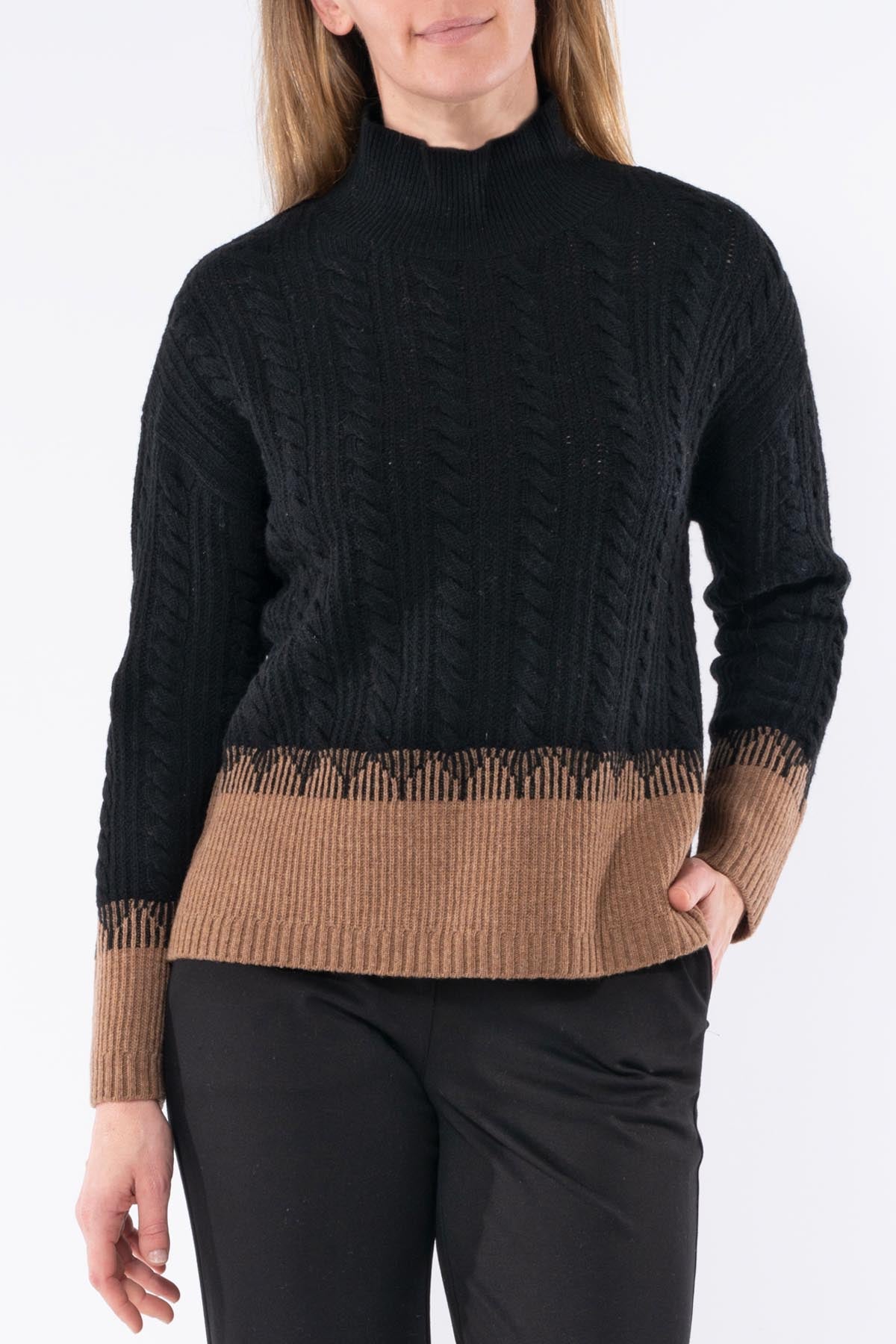 Contrast Pullover