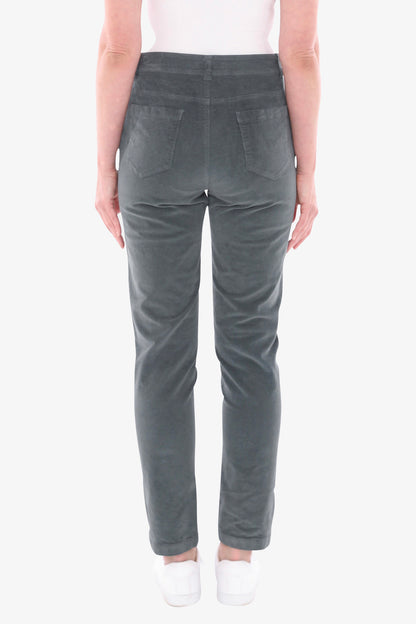 Cord Jean in Moss