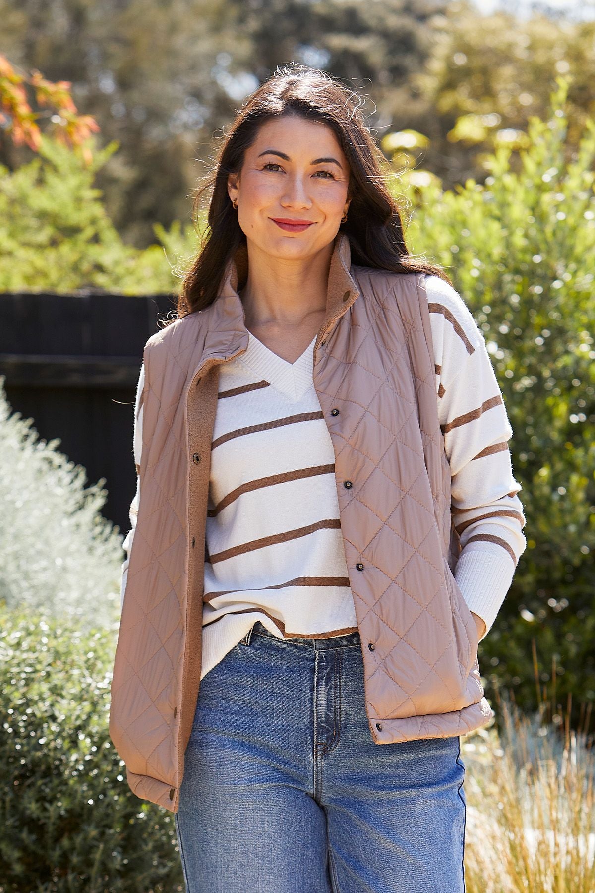 Womens Reversible Quilted Vest Beige 606j4011a