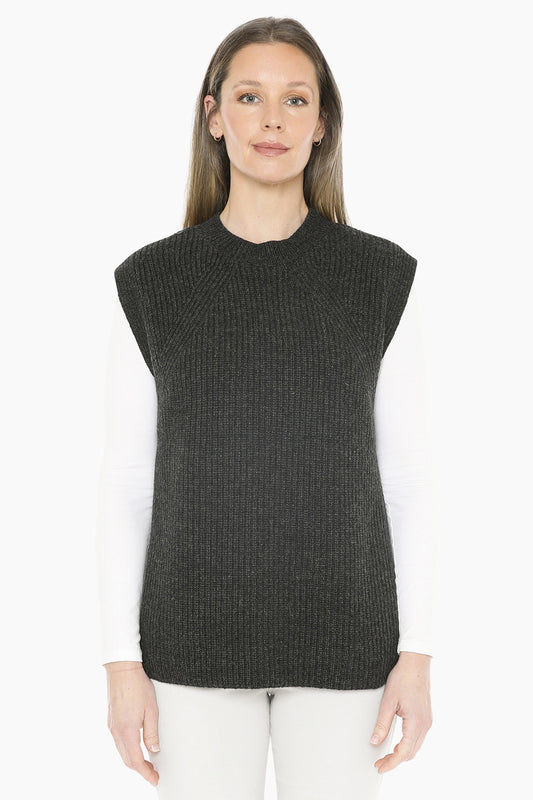 Shaker Stitch Vest in Charcoal