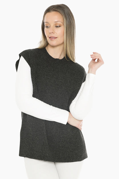 Shaker Stitch Vest in Charcoal