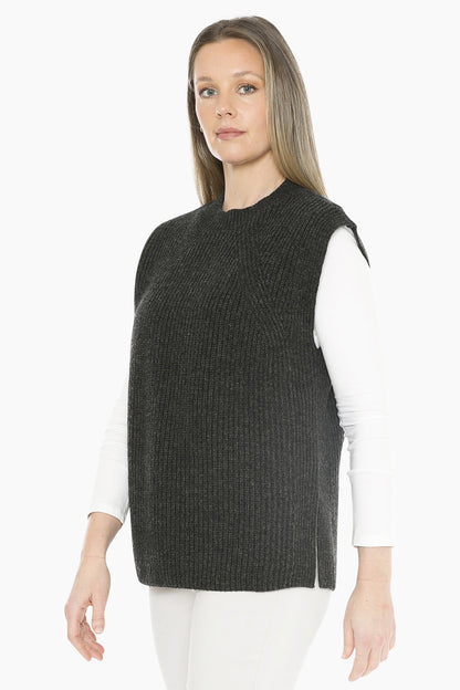 Shaker Stitch Vest in Charcoal